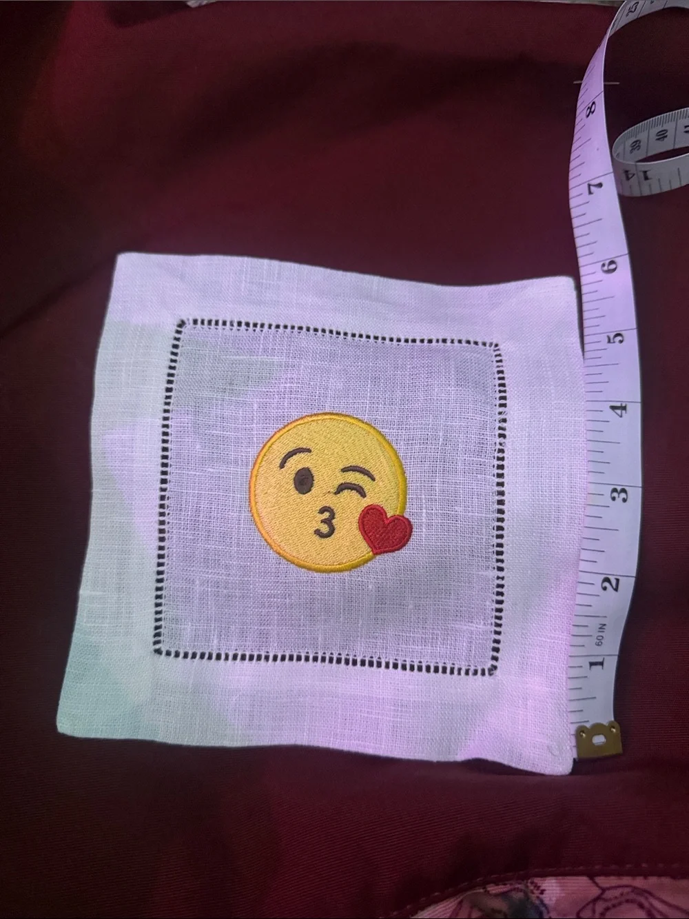 Embroidered Love Wink Face Emoji Linen Cocktail Napkin - White C1.B.1R